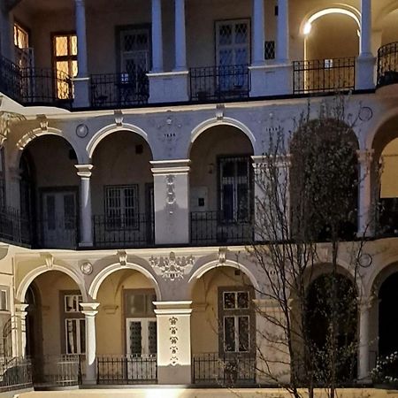 Your Gorgeous&Spacious Dream Home In Budapest Exterior foto